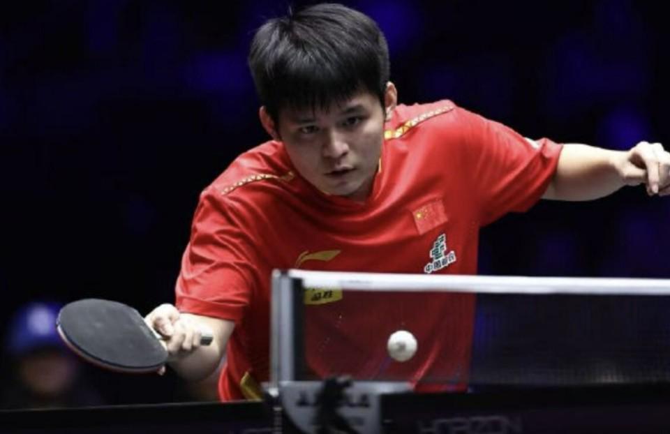 击败了对手, 暂停后林诗 击败了对手, 暂停后林诗