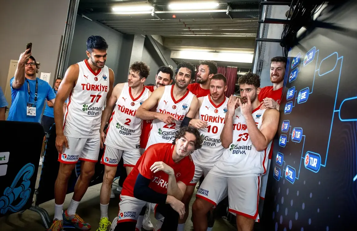 谈到国家队, div